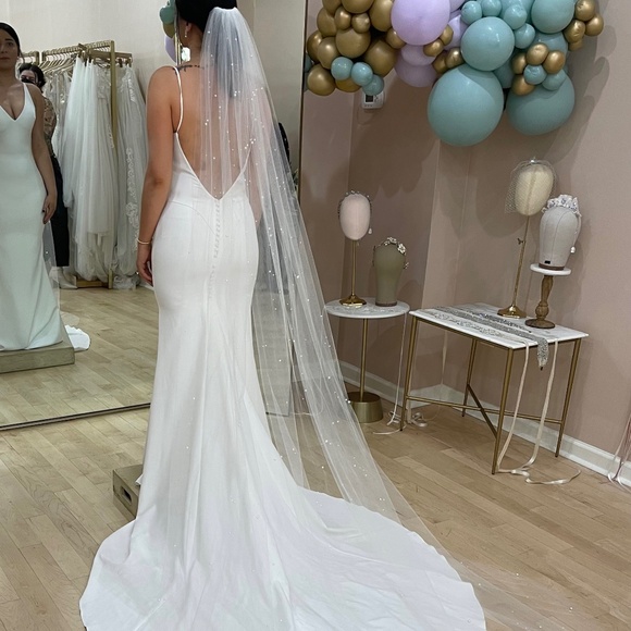 Pearl Veil (Cathedral Length) - Designed by 'Made With Love' Bridal - Picture 9 of 11